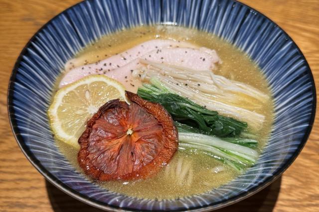 完全再現可能なプロの「乳化(エマルジョン)」メソッド!鶏白湯ラーメン