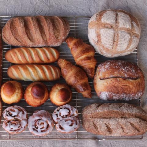 低温長時間発酵と発酵種のパン