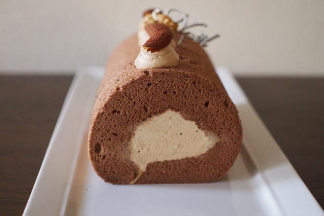 熊本製粉「九州ミズホチカラ米粉」でつくる”ふかふか”スポンジのカフェモカロールケーキ　