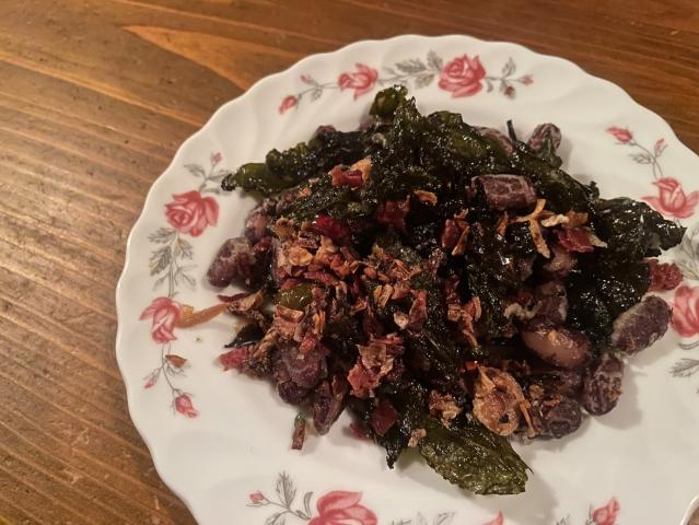 烏龍茶葉酥紅豆(揚げた烏龍茶葉と金時豆)(雲南料理)