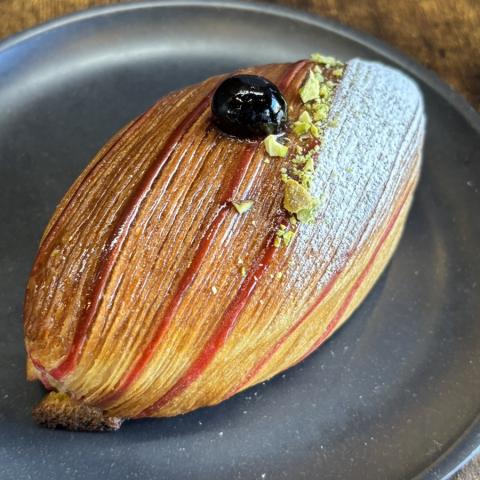 折込パンを極める‼　～アマレナピスターシュ、ノワール～