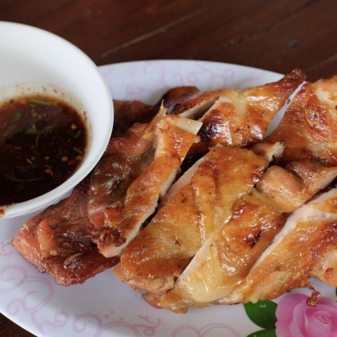 旅するスープ　タイ編「タイのモツスープ、ガイヤーン、ヤムウンセン他」