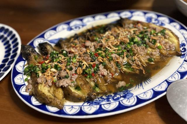 焼きなすとひき肉のサラダ