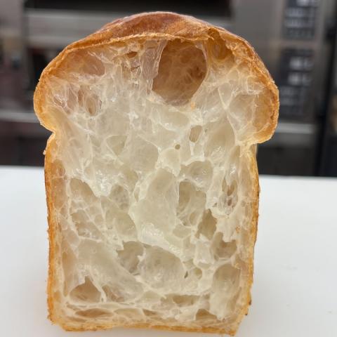 高加水マスカルポーネ食パン