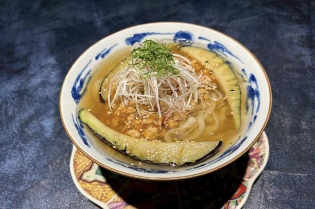乱切り麺の冷やし鶏ソバ