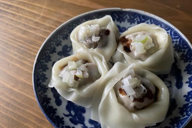 皿雲呑(仔羊と青唐辛子)