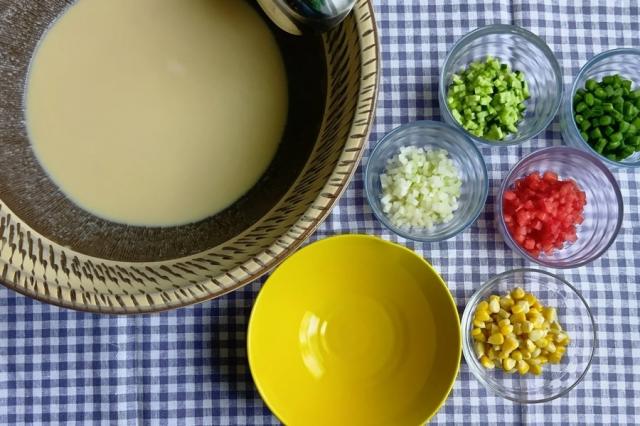 7月　とうもろこしのガスパチョ