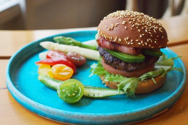 ビーフ100%&旬野菜で楽しむ大人のバーガー作り♬