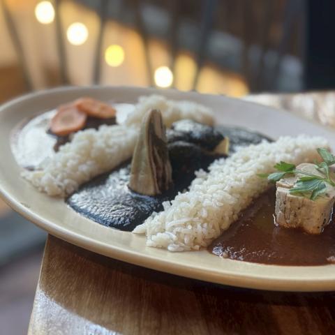 モーレ(Mole)