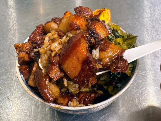 ガチ現地&ハイブリッド「魯肉飯」