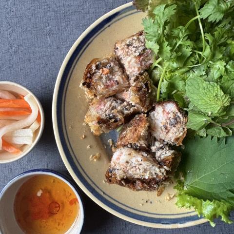 ハイフォンの海鮮揚げ春巻き