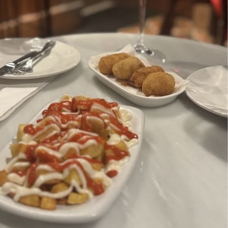 パタタス・ブラバス(Patatas Bravas)&クロケタス(Croquetas)