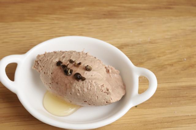 レバーペースト　みりんとシェリービネガーのソース