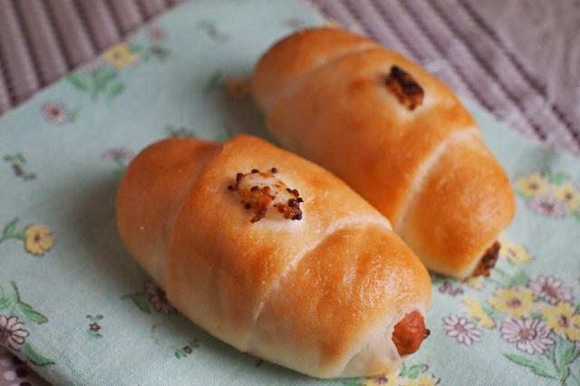 米粉のウインナーロール